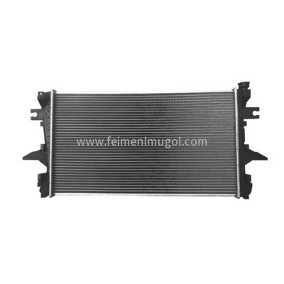 Isuzu Otomobil Alüminyum Radyatörü 8973286670 600P 4JB1 4JB1T NPR 4BE1 4BD1 Motor Parçaları