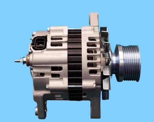 İyi bir fiyat. İHRACAT KALİTESİ 3701020I-P301 Alternatör, ISUZU 700P Soğutmalı Kamyonlar İçin Hassas Uyumlu. çevrimiçi